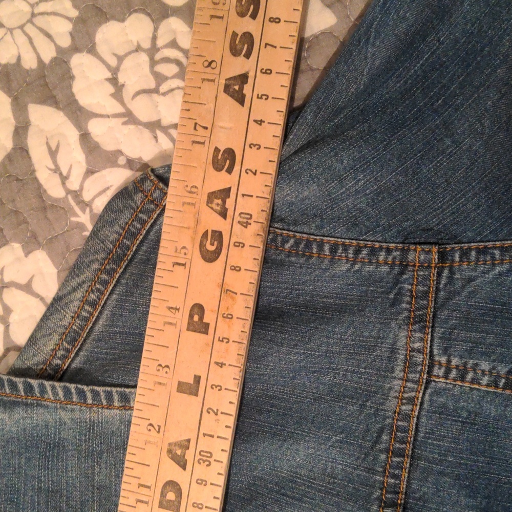 High end Light weight jean jacket - Picture 8 of 8